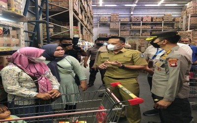 Peninjauan ke Retail dan Grosir Minyak Goreng di Kec. Sungai Raya