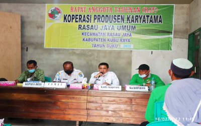 RAT dan Pergantian Pengurus pada Koperasi Produsen Karyatama, Kec. Rasau Jaya